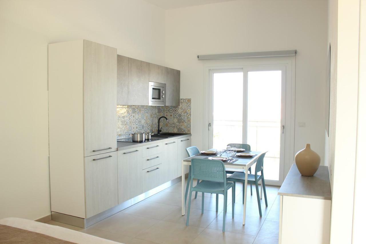 197 Pozzo San Nicola Aparthotel สตินติโน ภายนอก รูปภาพ
